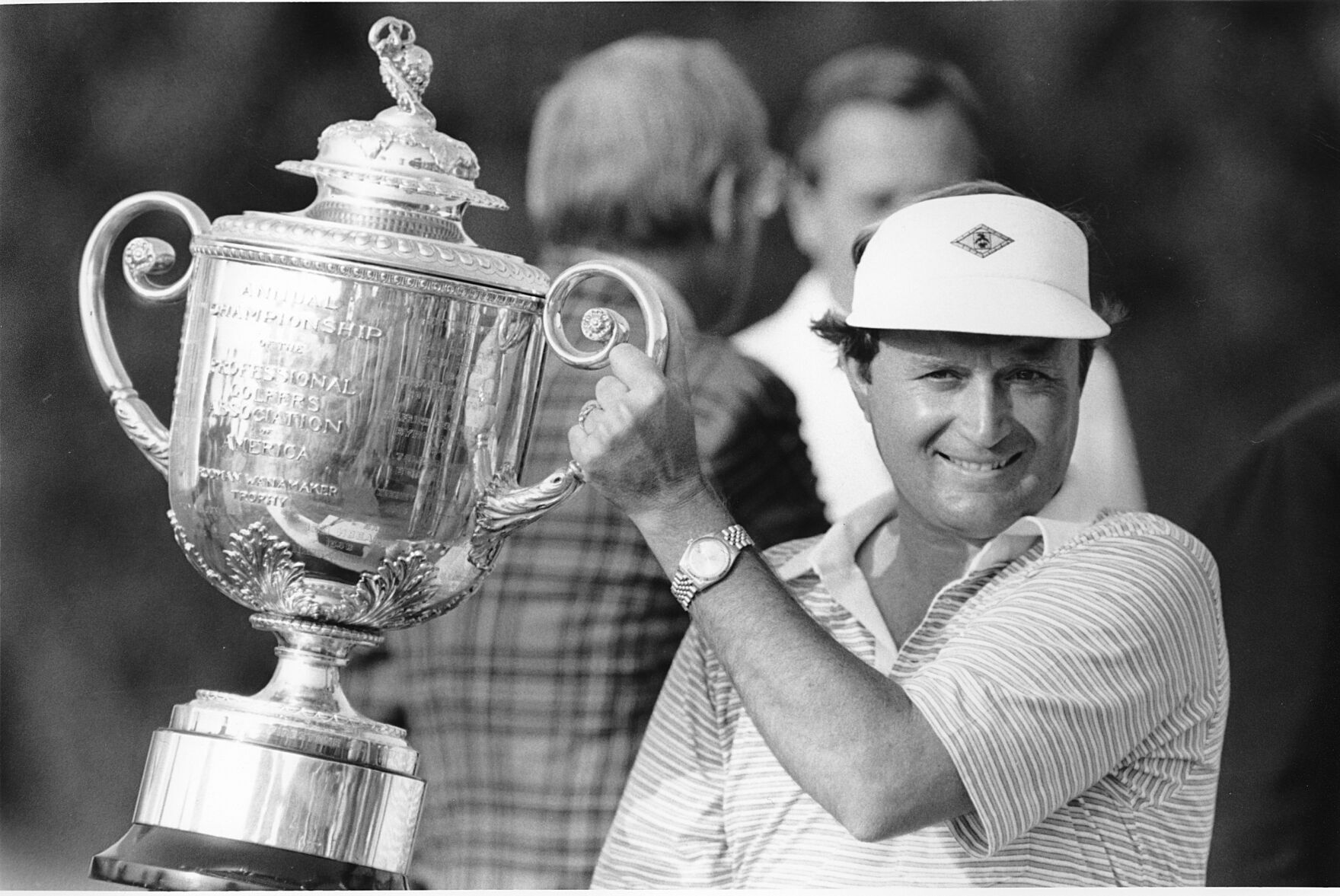 1982: Ray Floyd wins PGA Championship